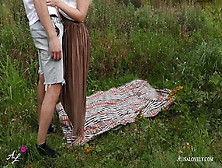 Real Outdoor Sex With Girlfriend On The Picnic