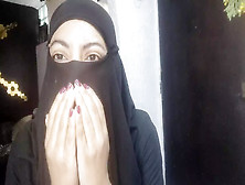 Real Horny Home-Made Arab Ex-Wife Squirting On Her Niqab Masturbate While Hubby Praying Hijab Porn