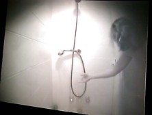 Alluring Mature White Woman Gets Recorded While Showering