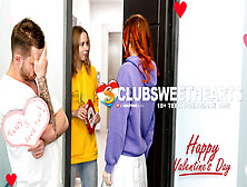 ¡atrapado El Día De San Valentín! Grupo De Tres