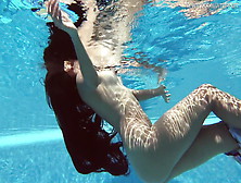 Andreina De Luxe Underwater Latina