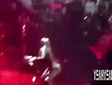 Nicki Minaj Twerking On Stage And Backstage