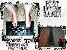 Sexy Feet Playing Minecraft Pt 2