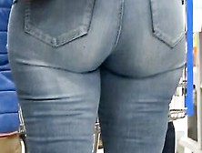 Huge Butt Spanish Mom