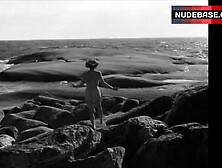 Harriet Andersson Full Nude On Beach – Summer With Monika