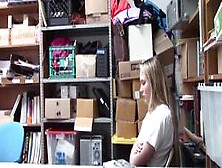 Shoplyfter Alyssa Cole