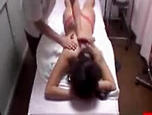 Booty Japanese Girl Gets Fingered By A Skillful Masseur
