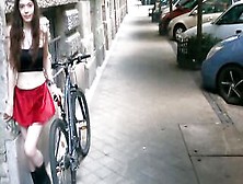 A Erotic Bike Rides Inside The City