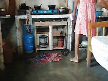 Cooking Time Fuck My Step Sister At The Kitchen Srilankan-&-උයන ගමන් කුස්සියේ හිකුවා...