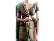 Tamil Bazari Aunty Saree Undressing