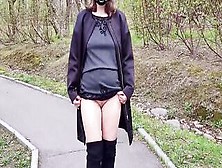 Goddess Cunt With Mouth Inside A Very Short Dress Walks Into The Park And Flashes Her Puss