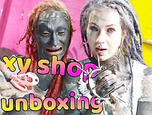 Kinky Life - Unboxing Crazy Anal Stretching Toy - Oxy Shop