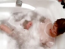 Busty Girl Shaving Pussy On Tub