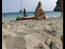 Nudisti A Menorca