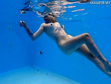 Nice Mimi Cica Hottest Babe Shows Naked Body Underwater