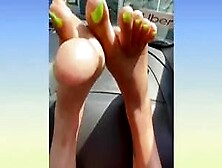 Zolafoxxx Plays With Toes Outside Medicinal Clinic