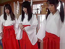 Japanese Teens Giving Blowjobs To Samurai Master In Dojo