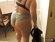 Fat Ass Booty Shaking On Webcam