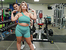 Andie Anderson With Big Tits Enjoys While Being Fucked In The Gym