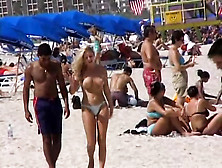 Amateur Couple Enjoys Exhibitionist Public Beach Sex