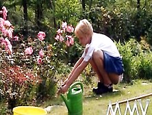 Amateur Female Gardener Gets Banged Outside