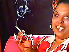 Chubby Black Girl Is A Sexy Smoker