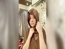 Pakistani Beautiful Actress Rabipirzada Leaked Video