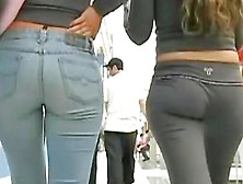 Amazing Camera Man Films Street Candid Babes In Public
