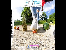Vr 3D Shoe Play Shoeplay Crush Lady Feet Socks Lady Shoes Dangling Dipping Virtual Reality Vr