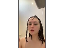Scope Girl In Tub