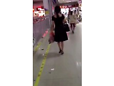 Cumshot On A Shopping Girls Dress On A Escalator