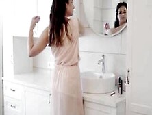 Mature Babe Sees Herself In Mirror And Touches Her Pussy 4K