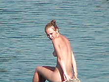 Stunning Nudist Is Posing Naked Very Sexy