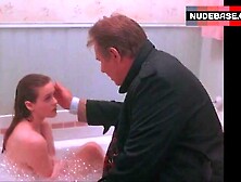Alicia Silverstone Naked In Hot Tub – The Babysitter