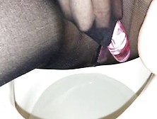 Skank Japanese Tights Masturbation Orgasm Squirting And Piss Into Restroom.