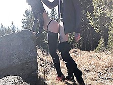Horny Girl In Sport Leggings Gets Fucked On Hiking Trail