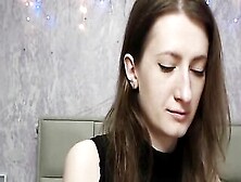 Brunette Amateur In Black Bra Chat On Webcam Show