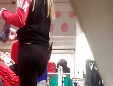 Candid Yoga Pants Hottest Ever? Highly Hot Blonde Folding Thongs At Store Caught