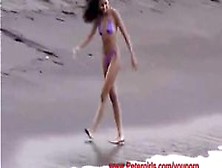 Hawaiian Bikini Girl On The Beach Masturbating (Keeani Lei)