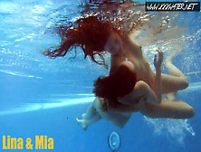 Russian Famous Starting Lesbians Enjoy Naked Swimming