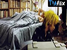 Jae-Un Lee Breasts Scene In Yellow Hair