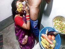 Bhabhi Ne Kitchen Me Lund Chusa - Oral Sex In Kitchen