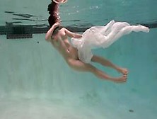 Underwater Nude Model Kristy Jessica