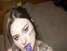 Chubby Metal Women Gushes On Her Bed