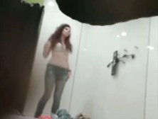 Great Dressing Room Spy-Cam Footage