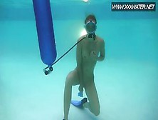 Cute Redhead Chick Minnie Manga Fingering Her Shaved Pussy Underwater