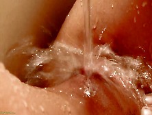 Mature Cougar Cielo In The Tub Masturbation