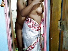 Aditi Aunty Washing Clothes Without A Blouse When Neighbor Boy Came & Fucked Her - Huge Boobs Indian 35 Year Old Desi 4K