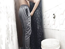 Bathroom Sex Alluring Aunty With Very Yang Bf Taking Bat
