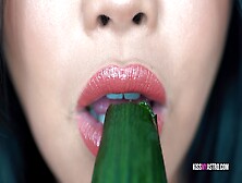 Astrodomina's Mouth Fetish Porn By Verified Amateurs